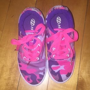 Fun Skateboard sneakers pink and purple camouflage